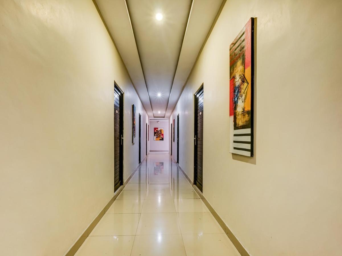 Oyo 90986 Hotel Srikandi Adisucipto Kalasan Eksteriør bilde